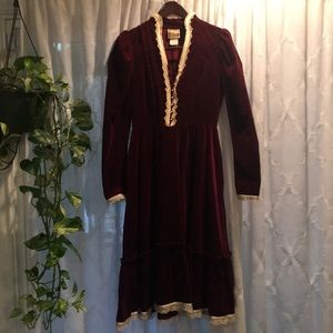 Vintage VELVET gunne sax dress!